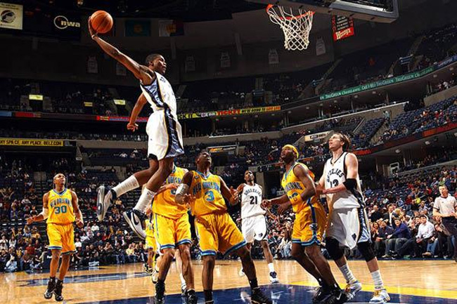 Rudy Gay Dunking 15